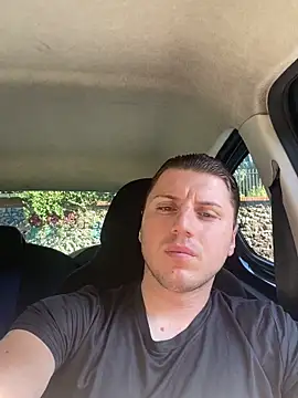 allee2206 online show from April 10, 7:59 am