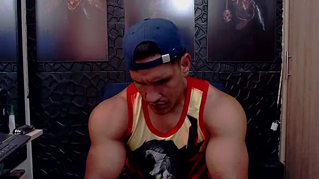 viktor herrera online show from March 25, 6:56 pm