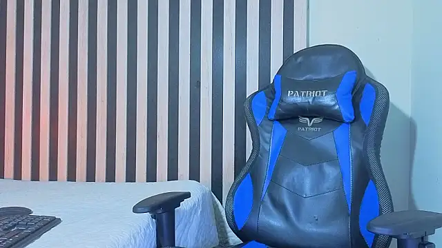 Simon Rz online show from March 29, 12:05 pm