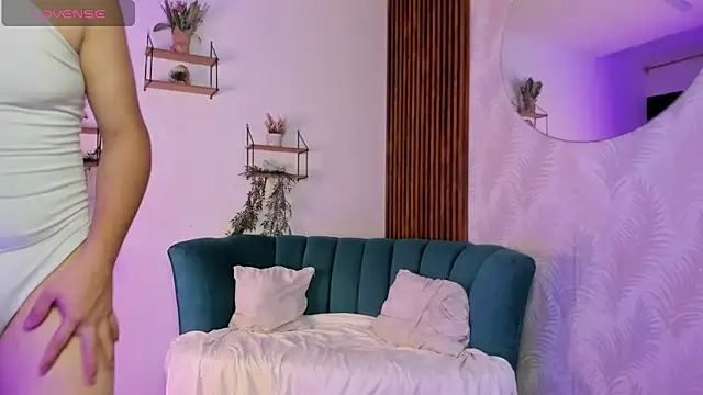 Nicki Ripperton online show from March 20, 4:05 am