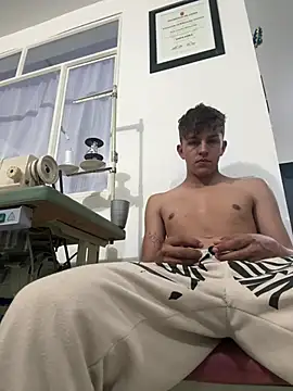 johnny blake  online show from February 12, 3:23 am