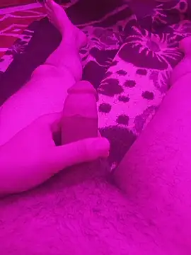 zackbigD2456 online show from March 28, 8:25 am