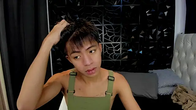 davincihugecock online show from April 1, 5:54 pm