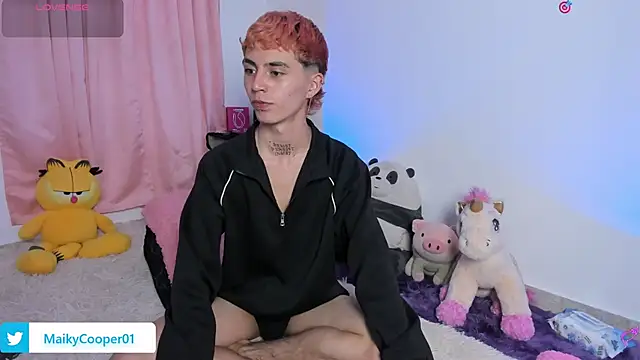 Maiky Cooper01 online show from March 6, 10:07 pm