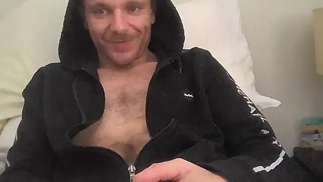 FrankieFuckMe online show from February 1, 7:12 pm