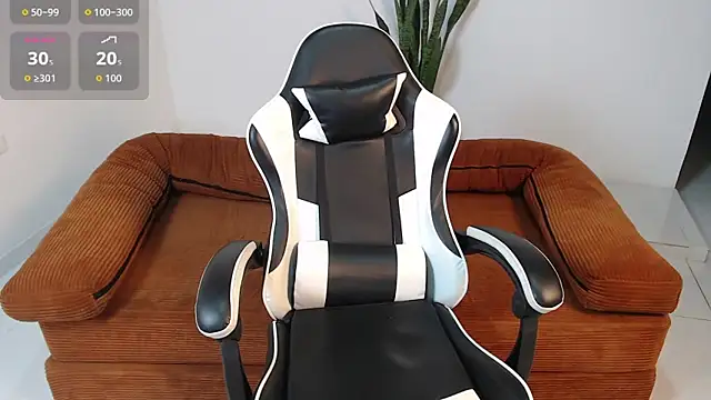 DarrenColleen online show from March 13, 9:28 am