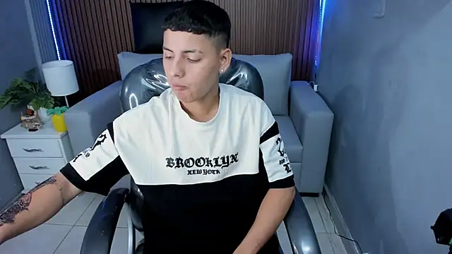 Liam9  online show from February 3, 1:05 pm