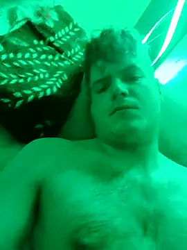 yourfavouriteking online show from February 16, 12:30 am