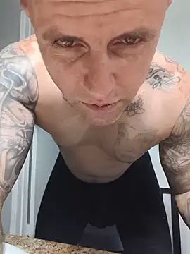 ThickaThuckDick07 online show from May 11, 7:44 pm