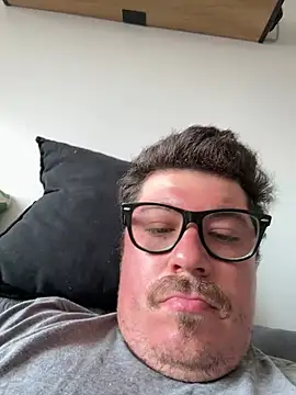 zerohero57 online show from August 1, 3:55 pm