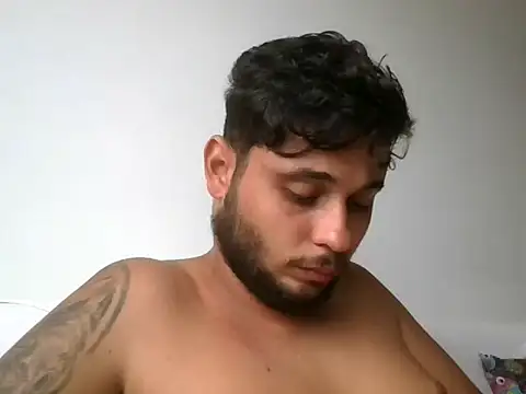 peuba12 online show from March 4, 1:18 pm