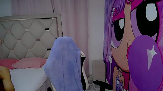 Akyra latinn online show from February 7, 2:24 pm