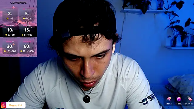 Magnuz Col online show from March 24, 3:22 am