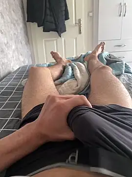 batuhanreal online show from April 26, 2:14 pm