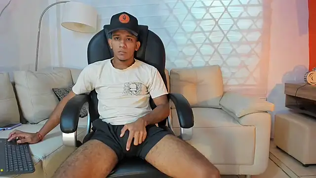 ricky spensar23cm  online show from March 22, 2:16 am