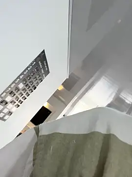 Dominik Souza online show from March 8, 7:07 pm