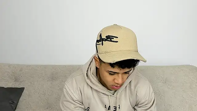  Alex Colton online show from February 23, 11:17 pm