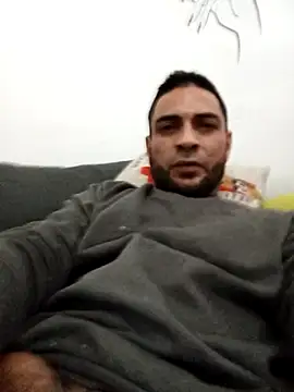 yoahotpetrafiery online show from February 9, 2:00 pm