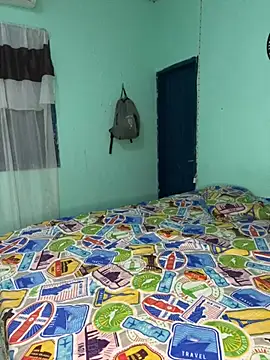 Loaisn online show from February 8, 11:53 pm