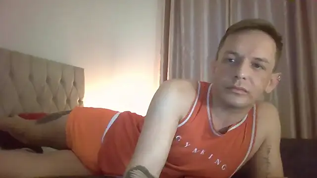 verscub6969 online show from March 2, 6:15 pm