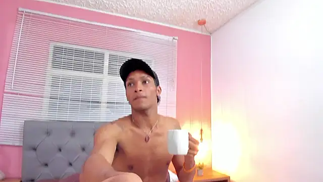 drako18  online show from February 7, 7:48 am