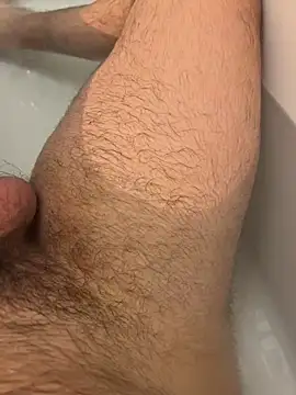 showtimebobby2424 online show from February 8, 8:31 am