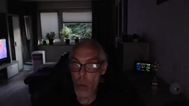 KoelnKoeln online show from July 2, 7:42 pm