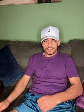 alessand180521 online show from February 10, 8:13 pm