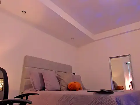 chris morgan7 online show from February 18, 7:55 pm