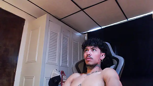 D3v1L88 online show from April 2, 6:38 pm