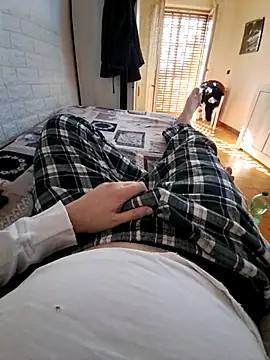 souvenir1xl online show from February 7, 8:54 am