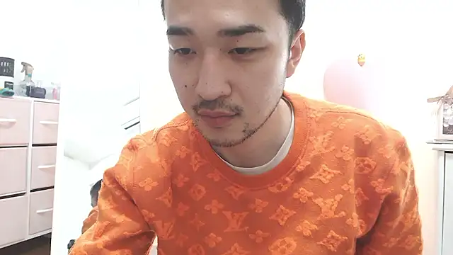 Torotoro toro online show from February 1, 12:37 pm