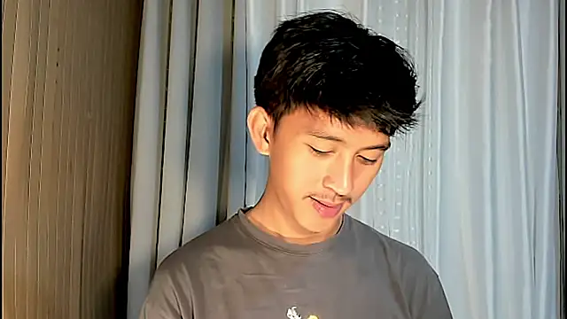  andrie69  online show from April 10, 7:10 pm