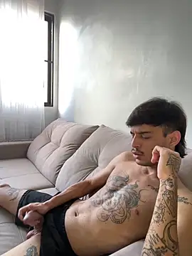 ruffvip online show from March 24, 7:07 pm