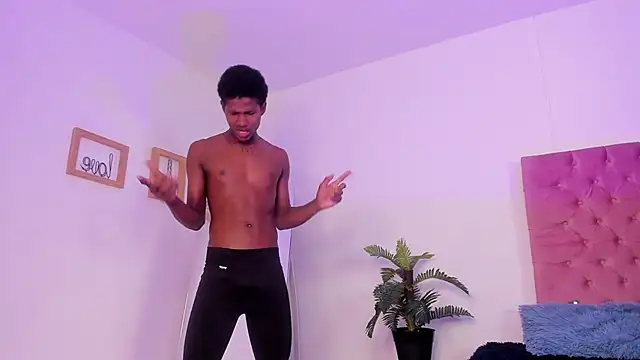 im oleiderr online show from February 24, 4:24 am