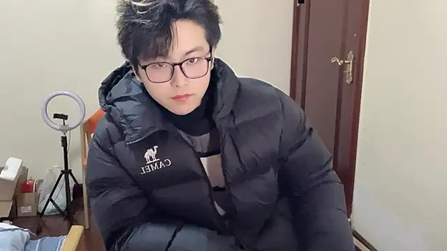 zijunzbzs online show from February 5, 10:44 am