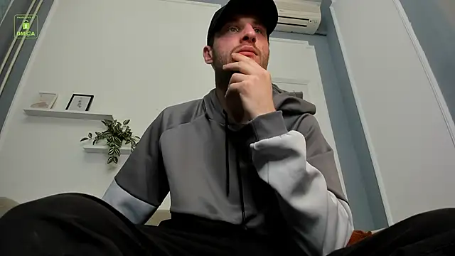 Deymond Russo online show from February 27, 5:23 pm