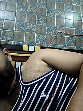 MrCurioX online show from April 5, 3:52 pm