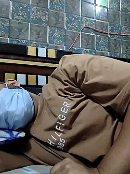 MrCurioX online show from March 12, 4:47 pm