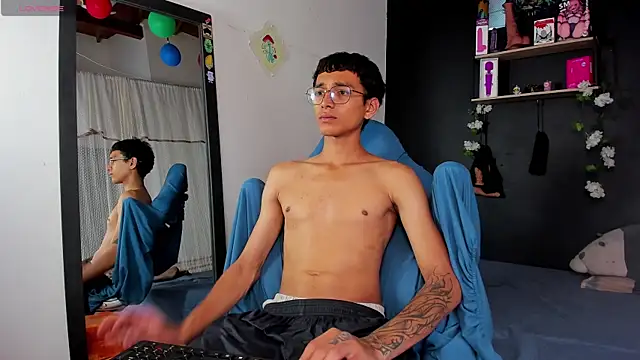  Josh Moon  online show from April 8, 5:54 pm