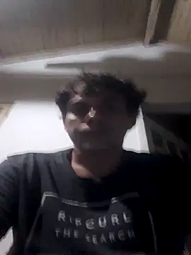 henriquefc2712 online show from April 3, 8:33 am