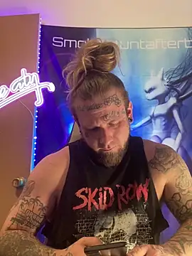 Smokebluntafterblunt online show from February 26, 11:17 pm