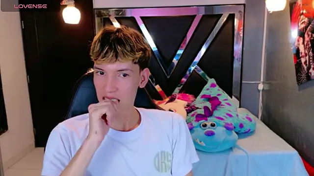 Liam Green1 online show from March 1, 9:14 pm