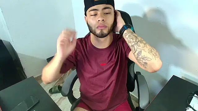 Xanderstone00 online show from February 17, 7:02 pm