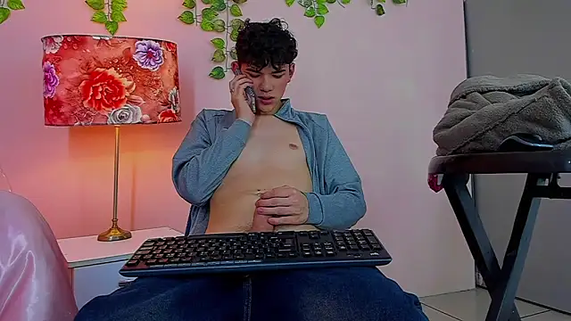 Philippsx online show from March 7, 11:24 pm