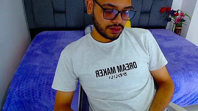 J black  online show from February 18, 9:12 pm