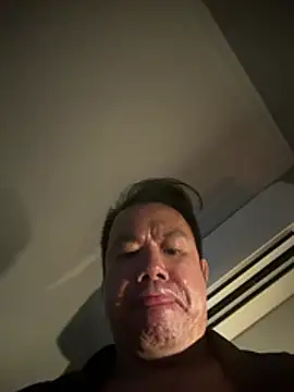 dear881104 online show from February 11, 8:58 pm