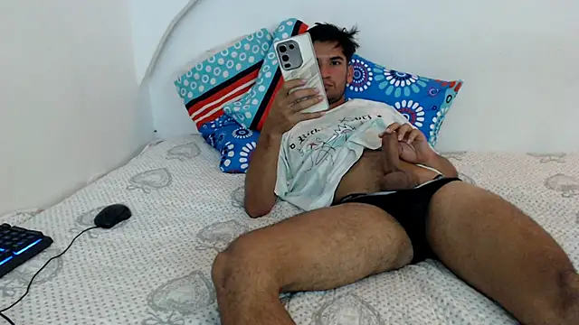 johanoro333 online show from February 12, 9:43 pm