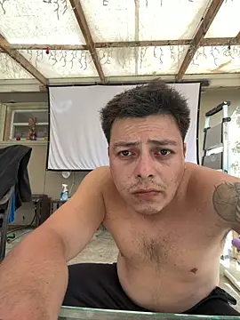 raul420009 online show from March 6, 8:39 pm