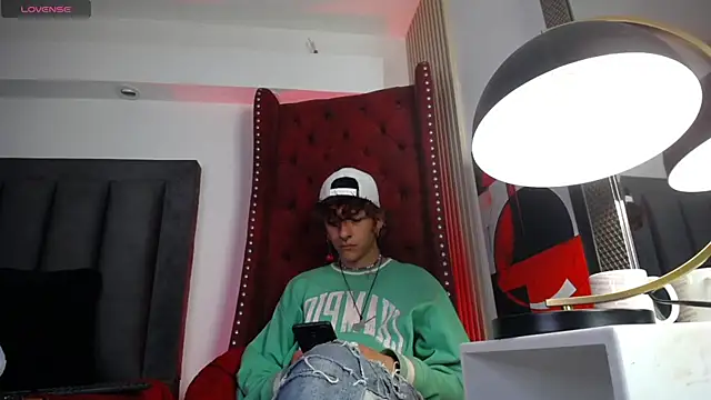 Cain Dantalion online show from April 11, 3:35 am